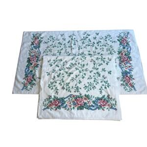 2 Vintage JCPenney Collection cottage core bath towel floral pink roses